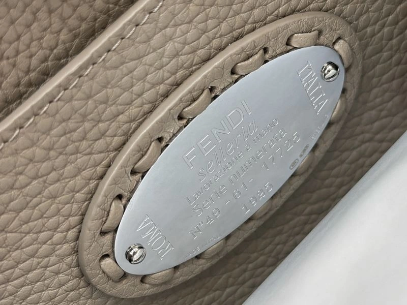 Breathable Fendi Peekaboo Bags 57743