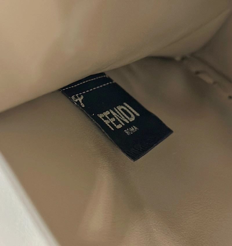 Breathable Fendi Peekaboo Bags 57743
