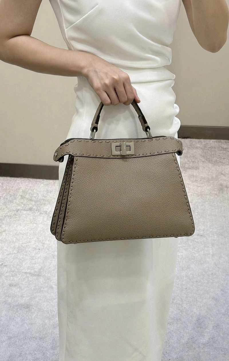 Breathable Fendi Peekaboo Bags 57743
