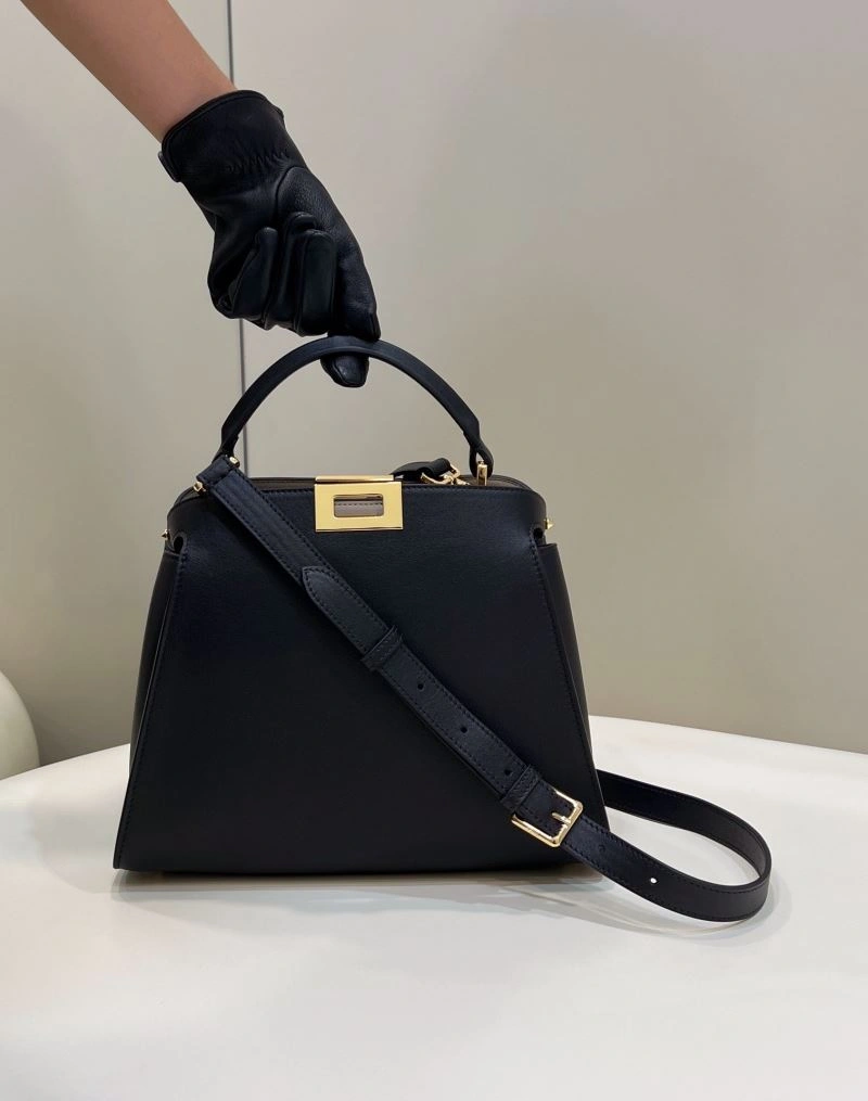 Casual Fendi Peekaboo Bags 57744