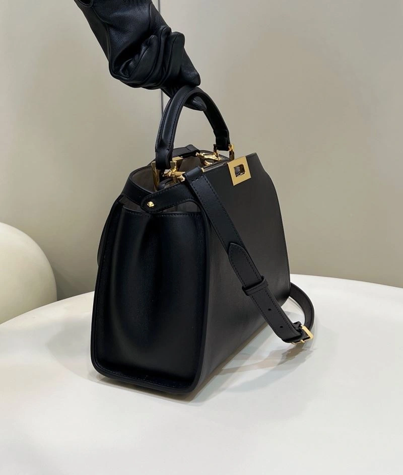 Casual Fendi Peekaboo Bags 57744