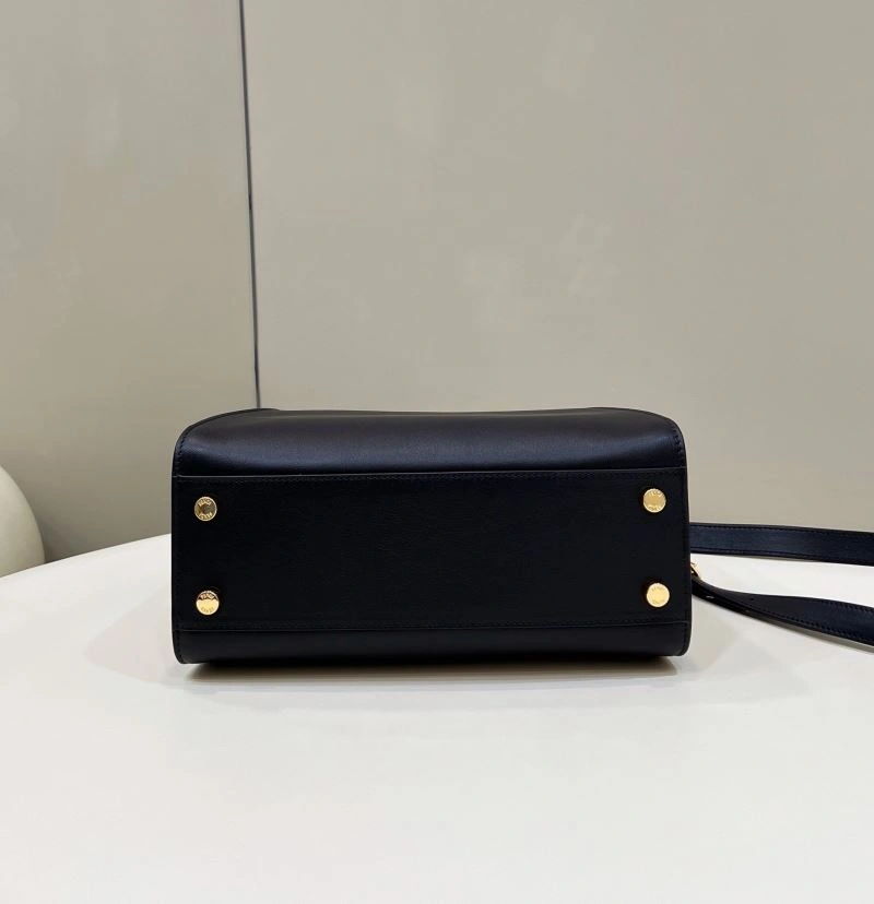 Casual Fendi Peekaboo Bags 57744