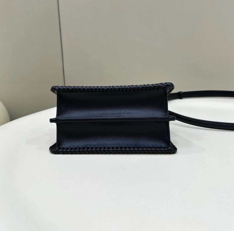 WellDesigned Fendi Peekaboo Bags 57747