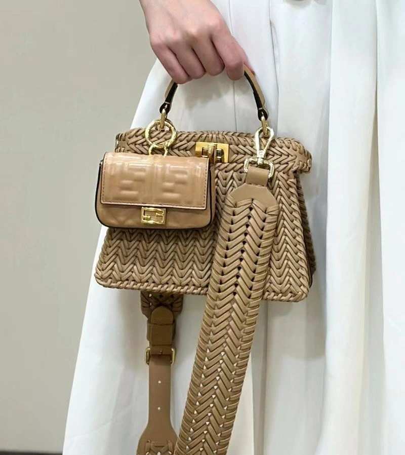 Effortless Fendi Peekaboo Bags 57736