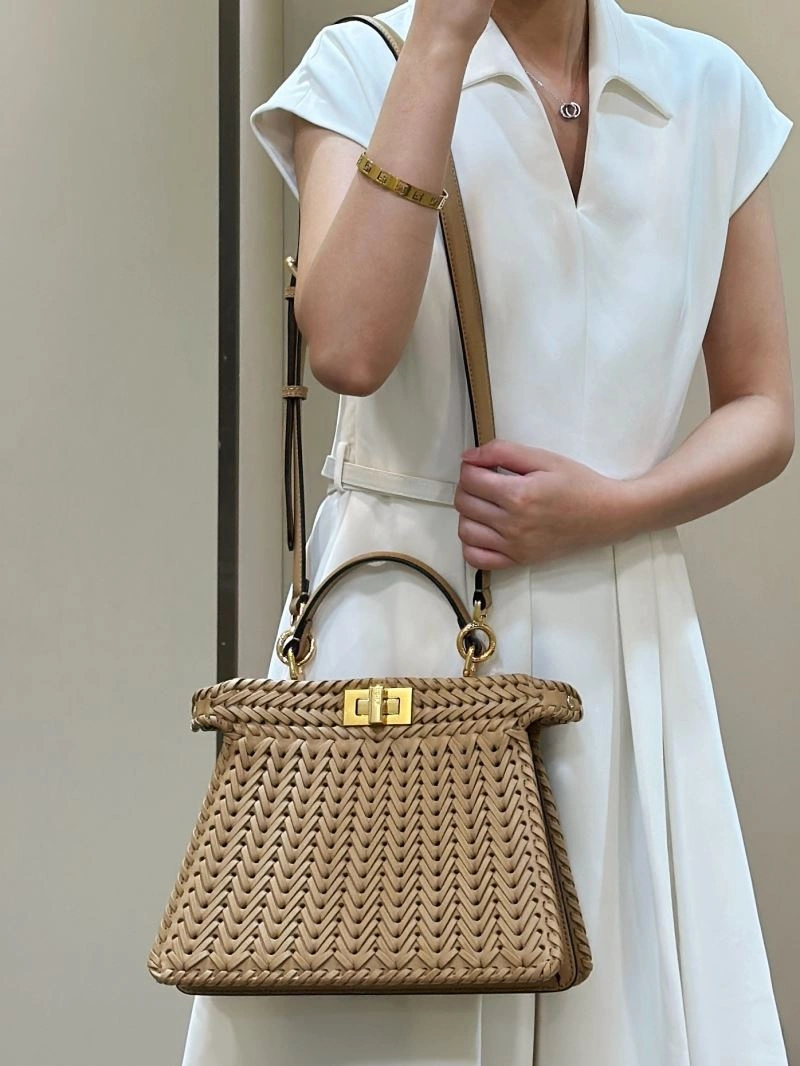 Fendi Peekaboo Bags WellDesigned 57731