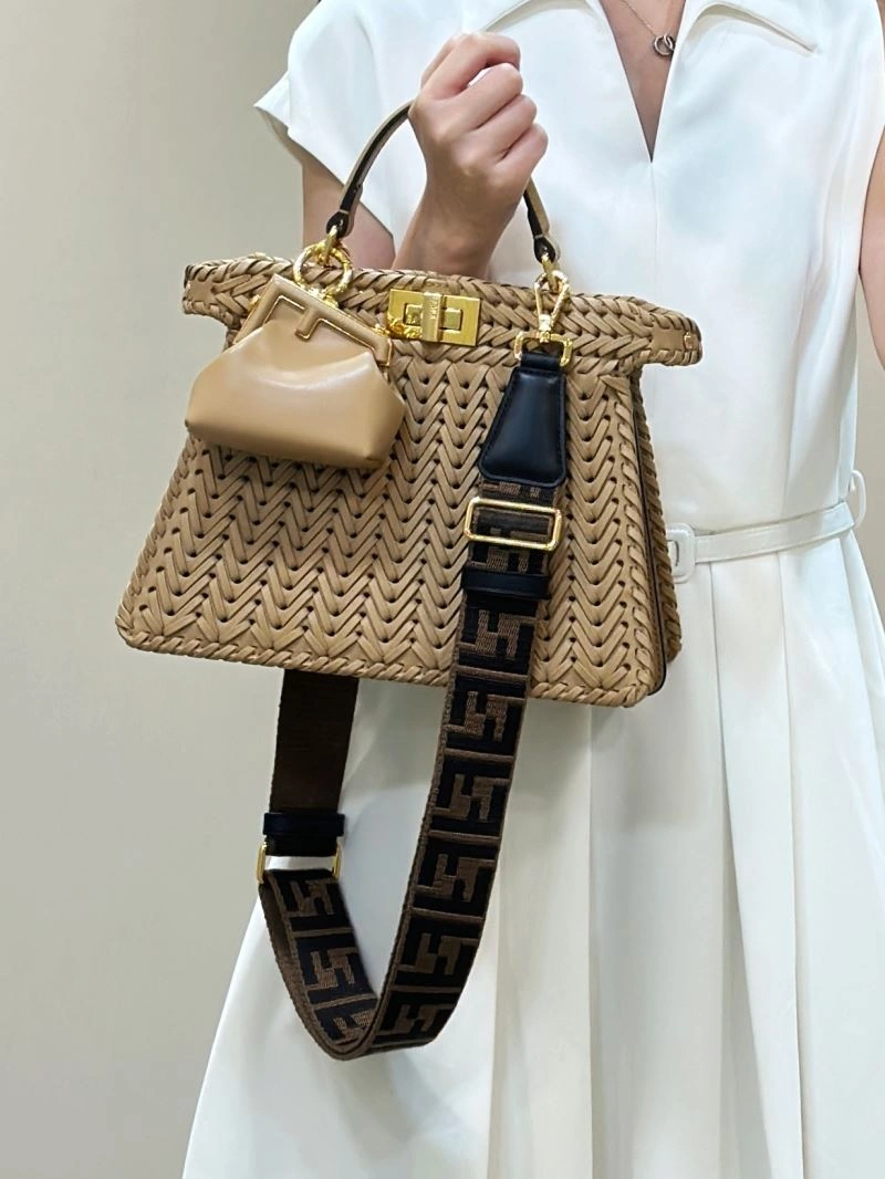 Fendi Peekaboo Bags WellDesigned 57731