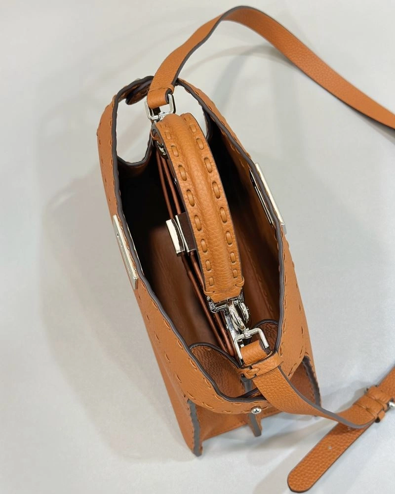 Fendi Peekaboo Bags Compact 57754