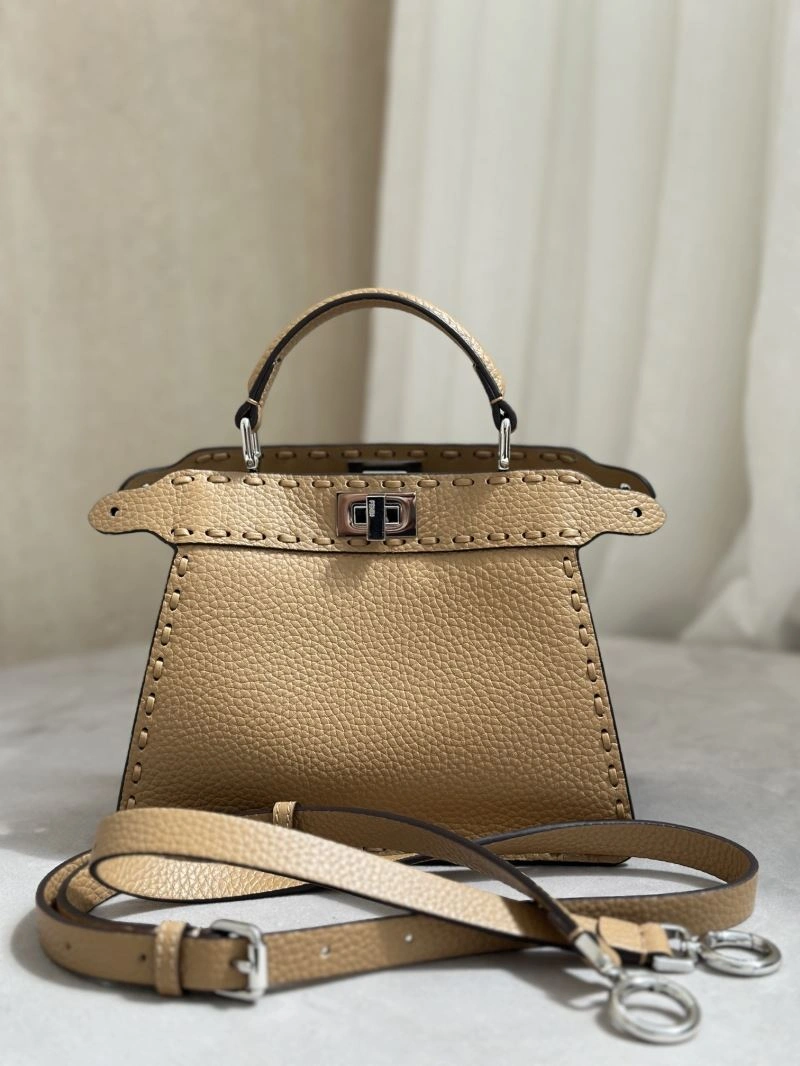 Fendi Peekaboo Bags Stylish 57712