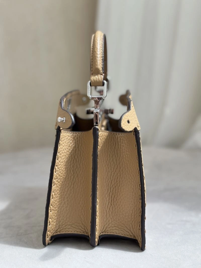 Fendi Peekaboo Bags Stylish 57712