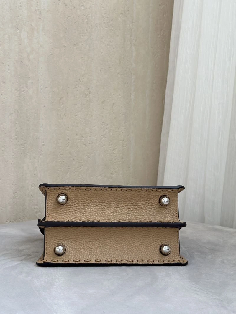 Fendi Peekaboo Bags Stylish 57712