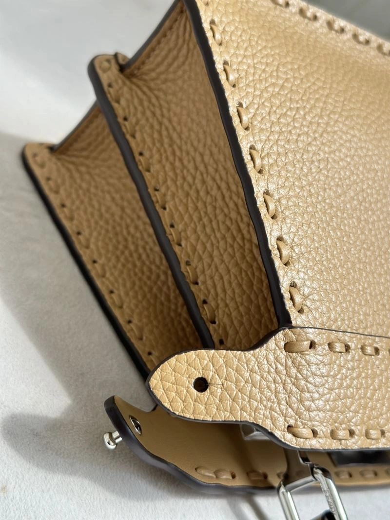 Fendi Peekaboo Bags Stylish 57712