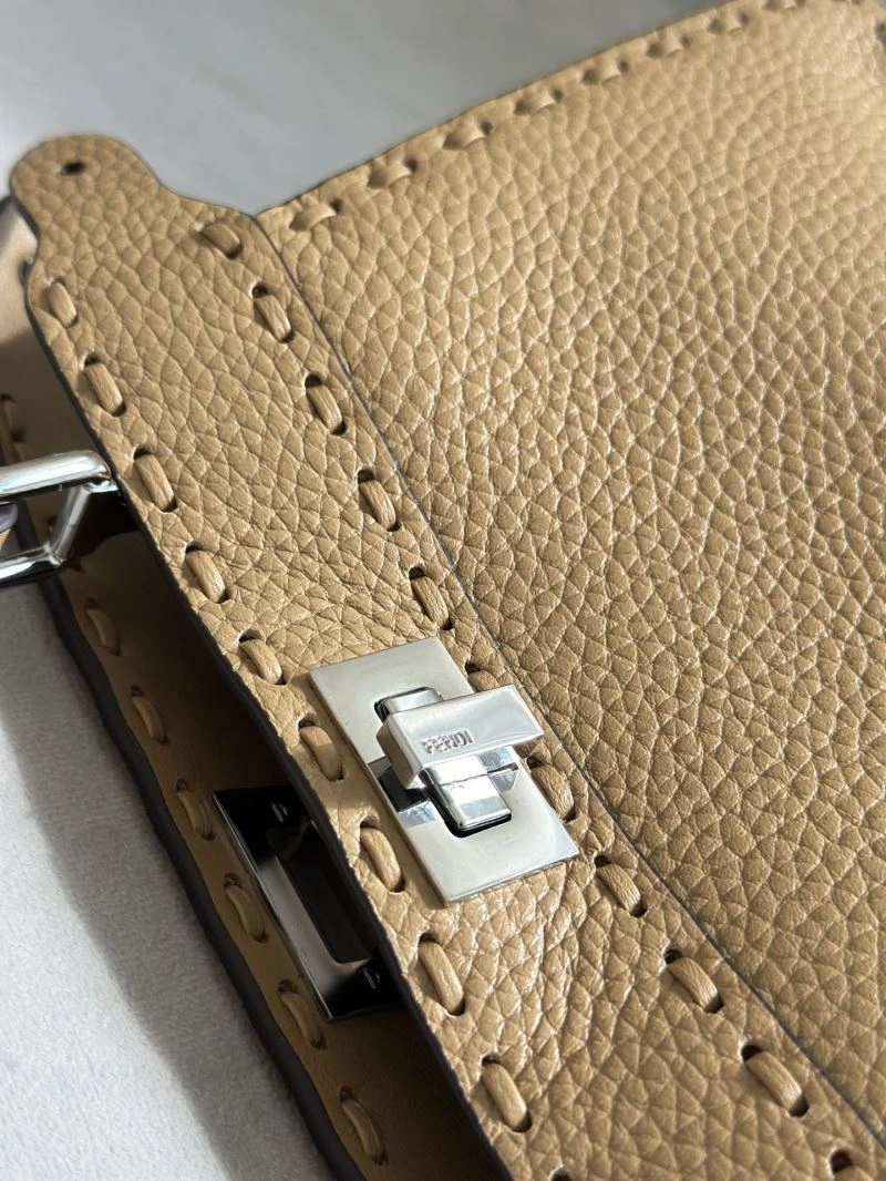 Fendi Peekaboo Bags Stylish 57712