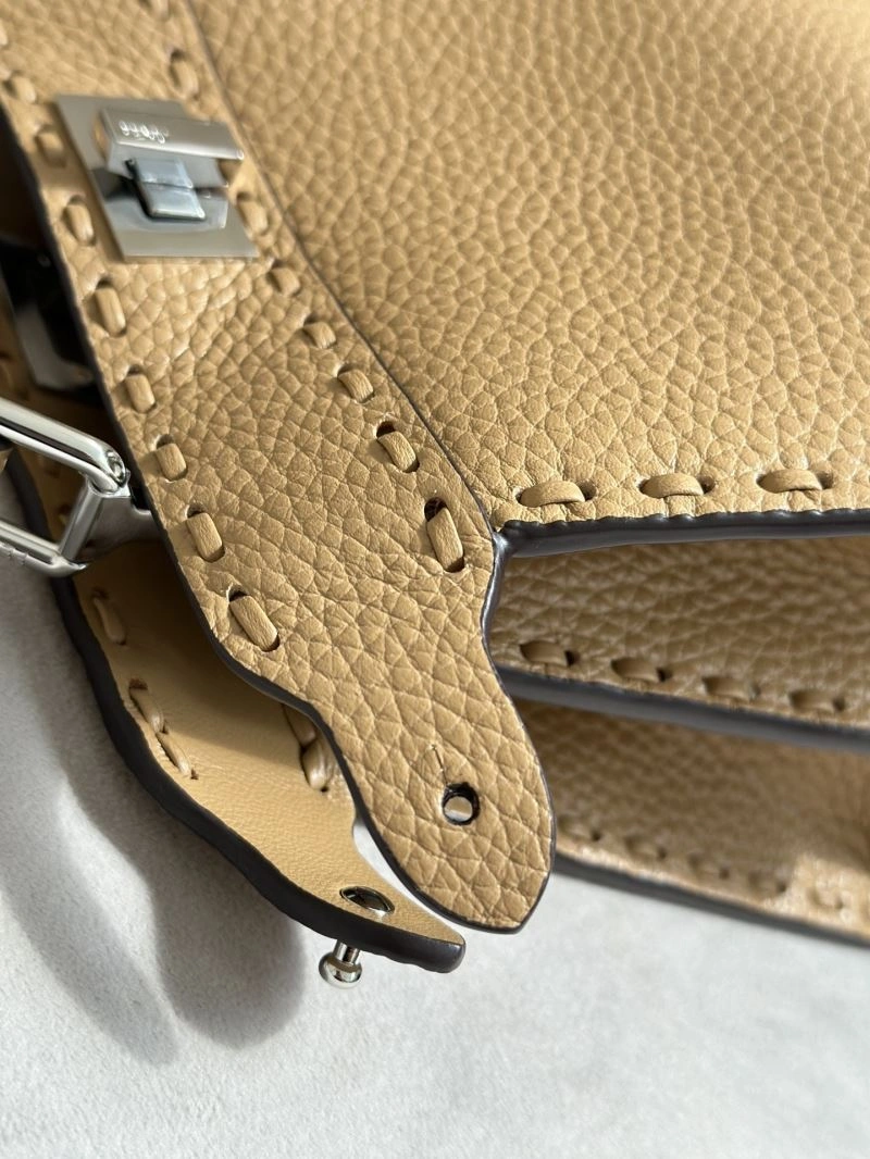 Fendi Peekaboo Bags Stylish 57712