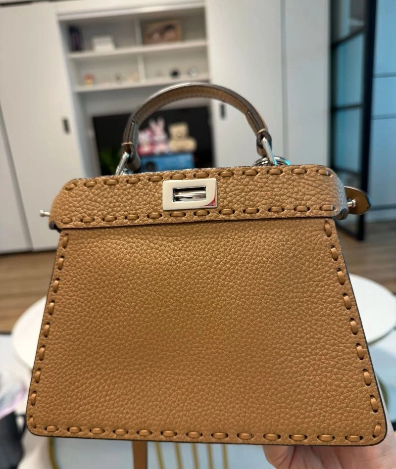 Fendi Peekaboo Bags Stylish 57712