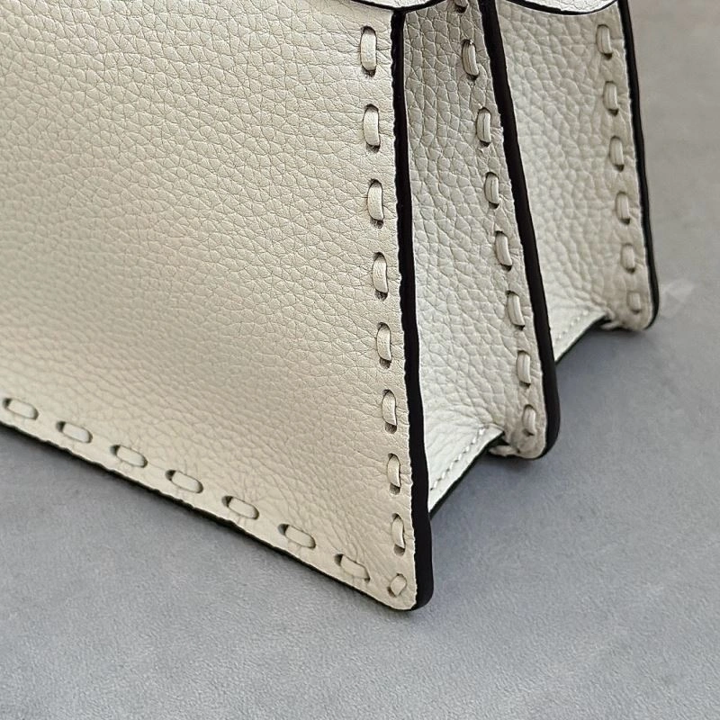 Fendi Peekaboo Bags Premium 57708