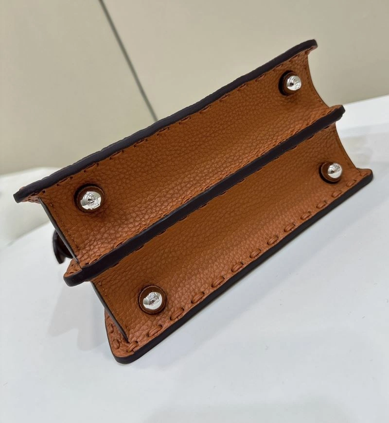 FlexibleFit Fendi Peekaboo Bags 57711