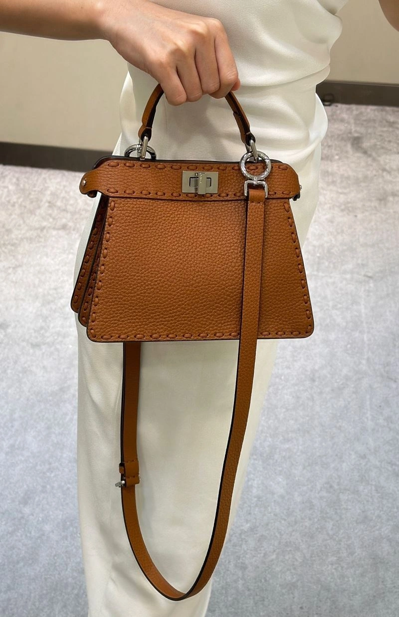 FlexibleFit Fendi Peekaboo Bags 57711