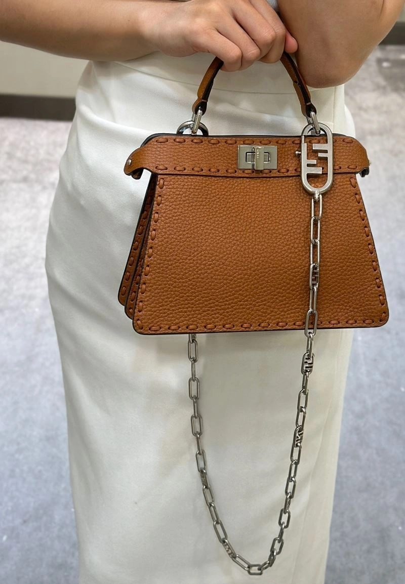 FlexibleFit Fendi Peekaboo Bags 57711