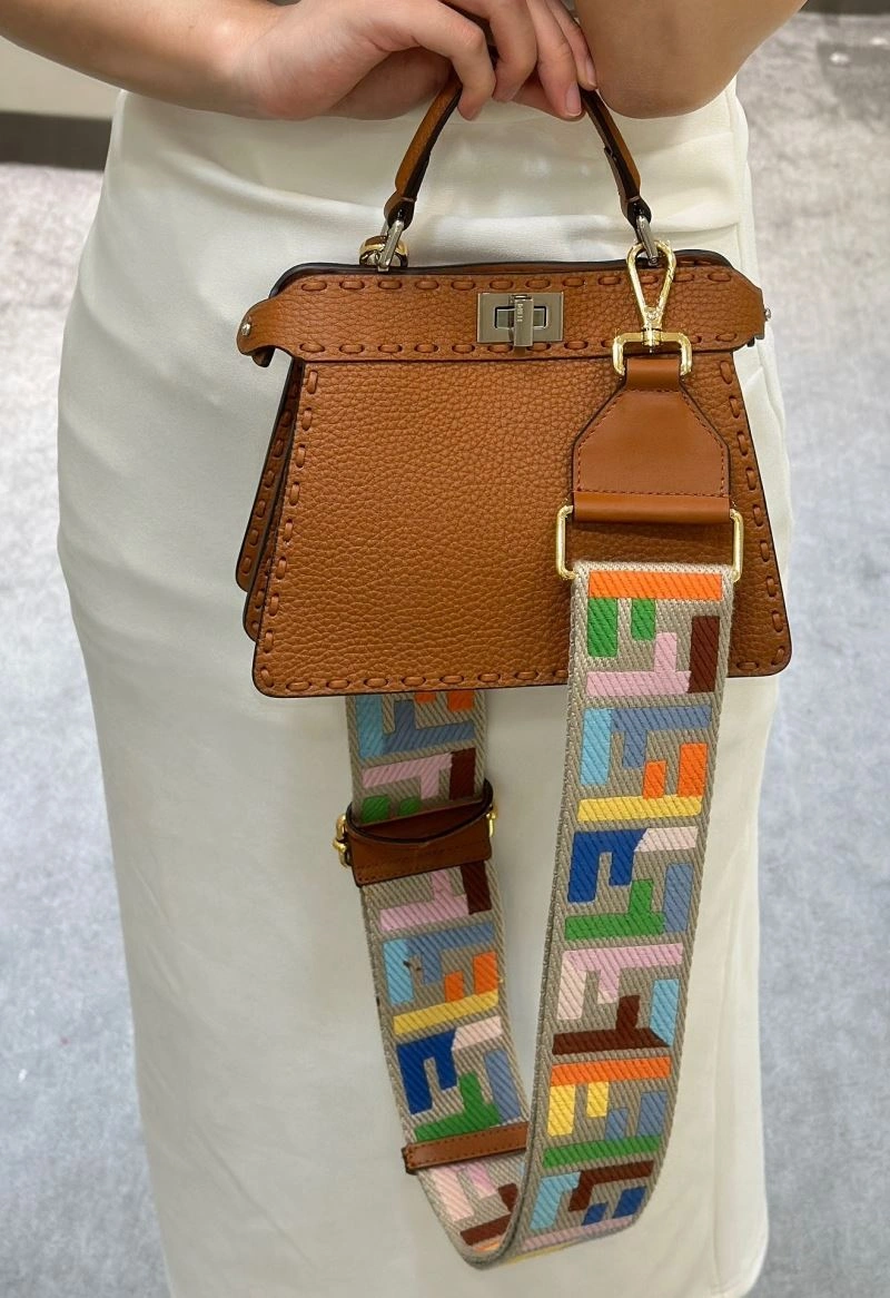 FlexibleFit Fendi Peekaboo Bags 57711