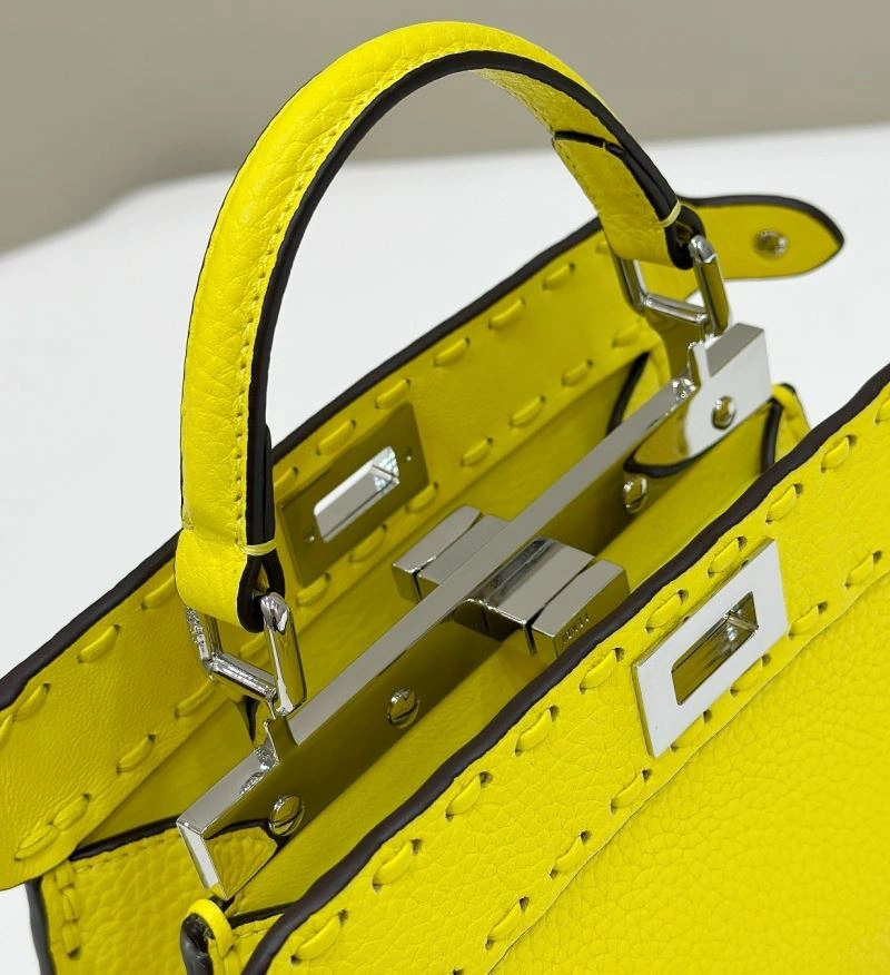 Fendi Peekaboo Bags Unisex 57733