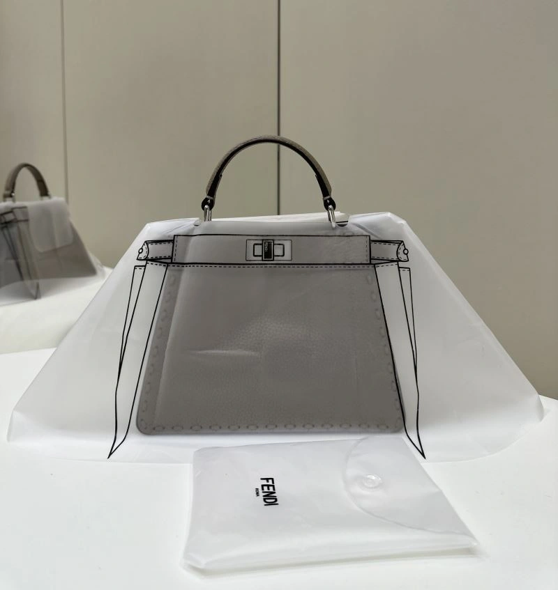 Snug Fendi Peekaboo Bags 57714