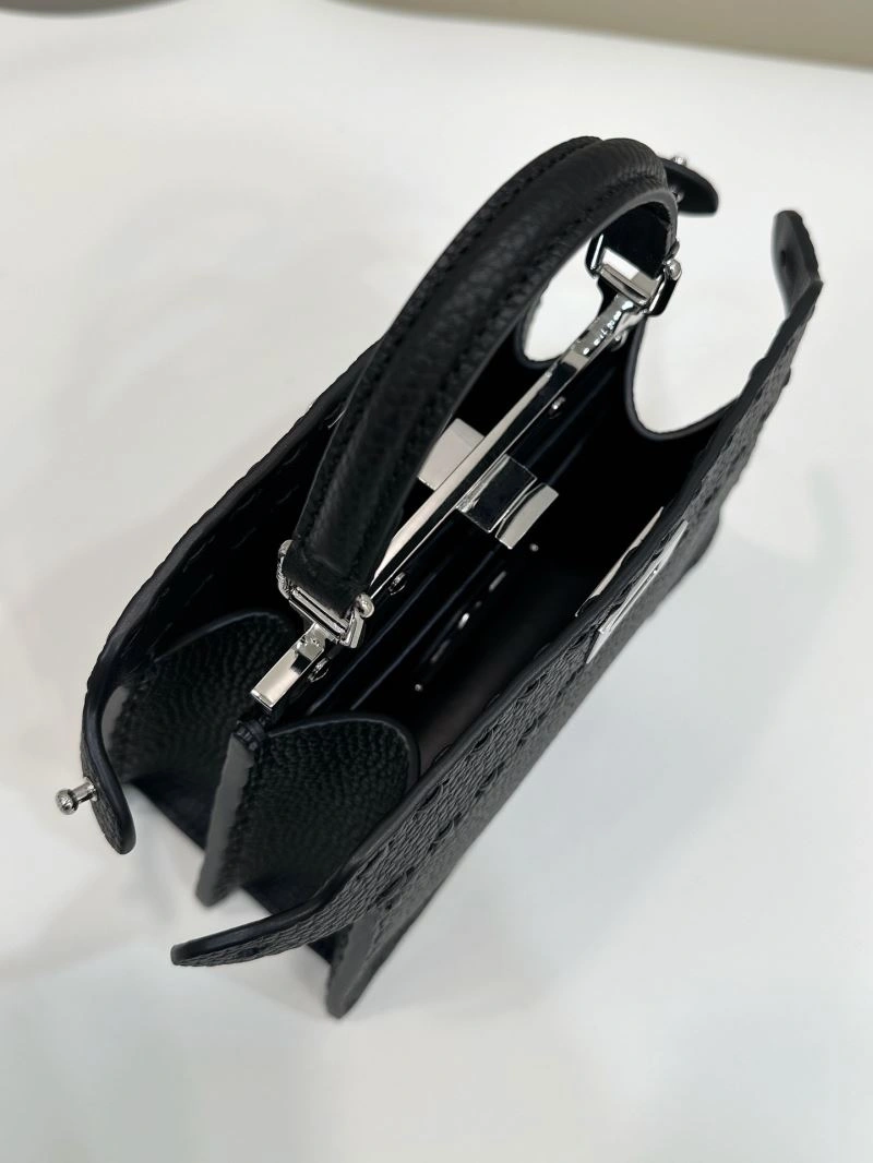 Fendi Peekaboo Bags ZipUp 57709
