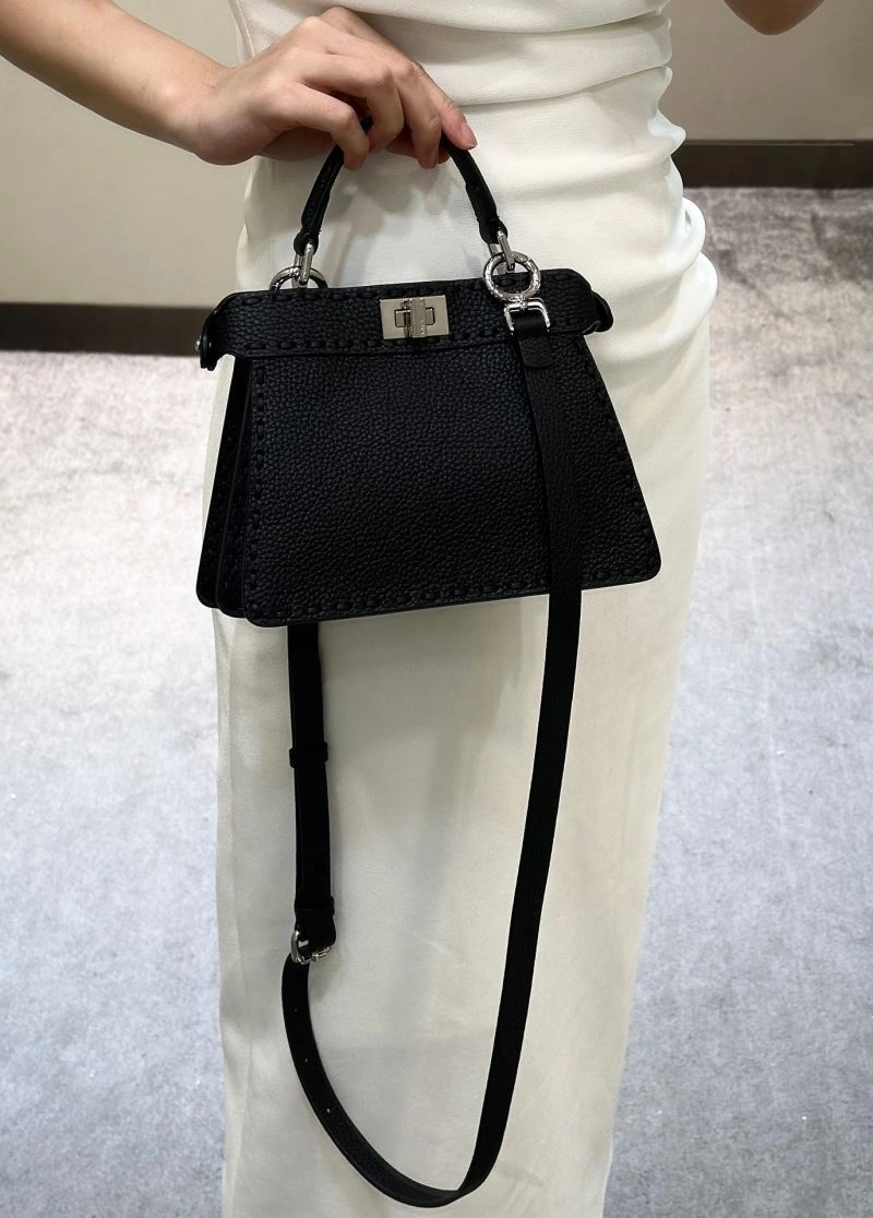 Fendi Peekaboo Bags ZipUp 57709