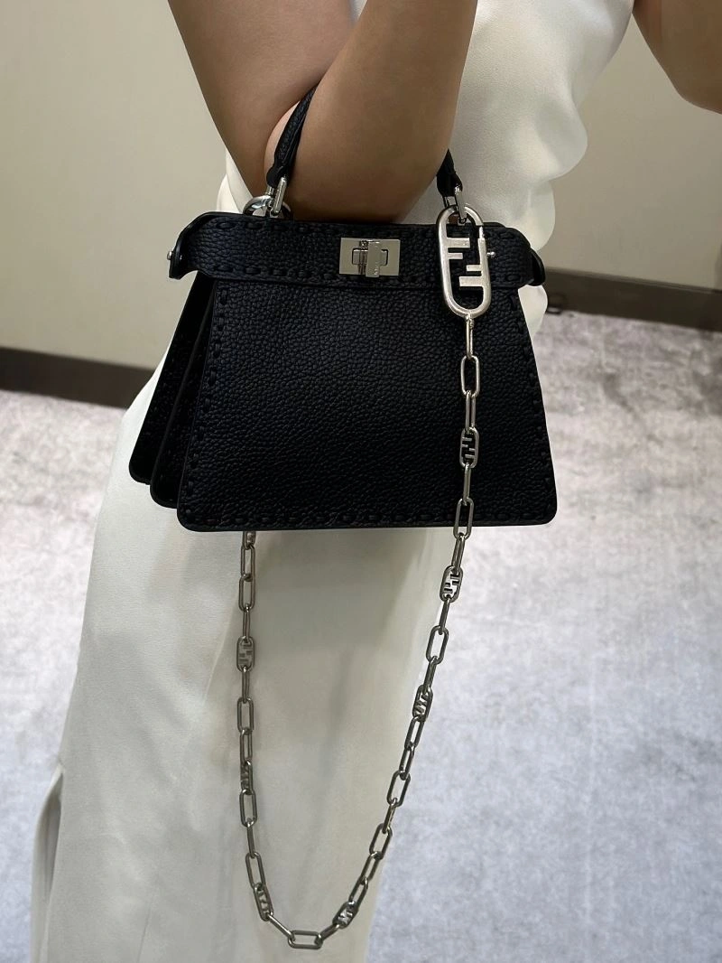 Fendi Peekaboo Bags ZipUp 57709
