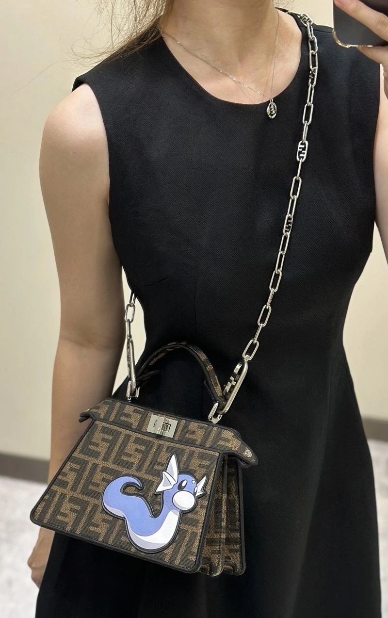 Modern Fendi Peekaboo Bags 57707