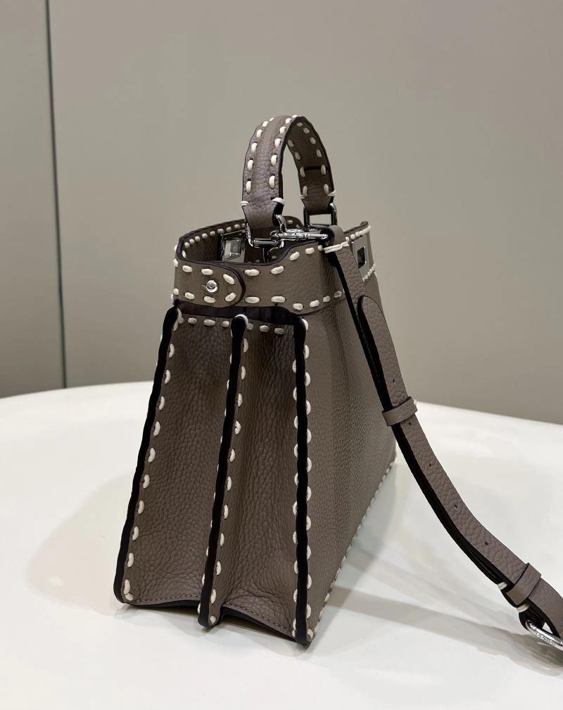 Fendi Peekaboo Bags Lightweight 57699