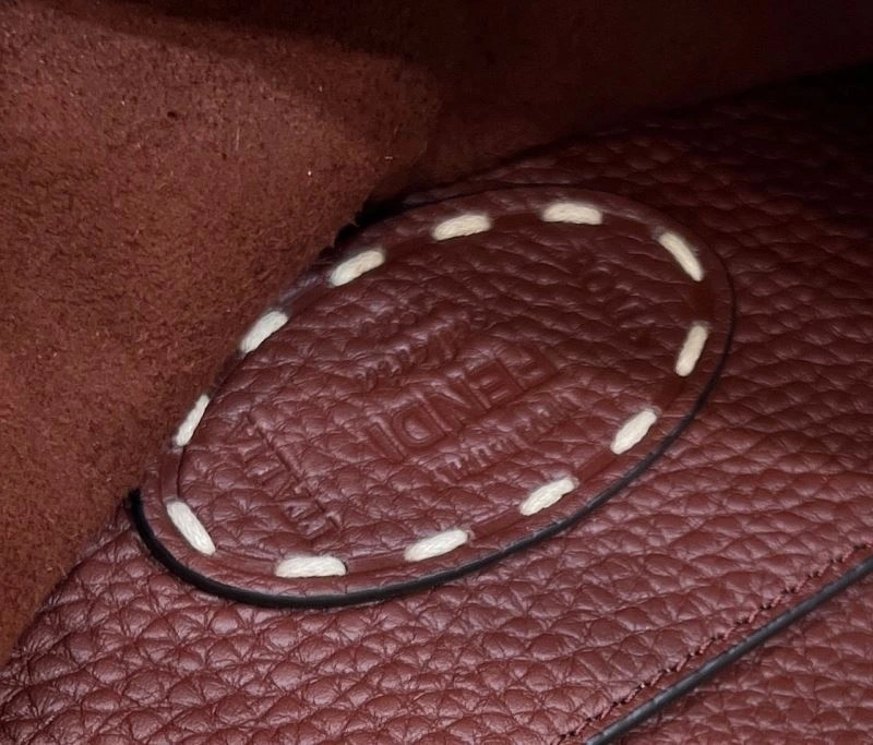 Fendi Peekaboo Bags Elegant 57702