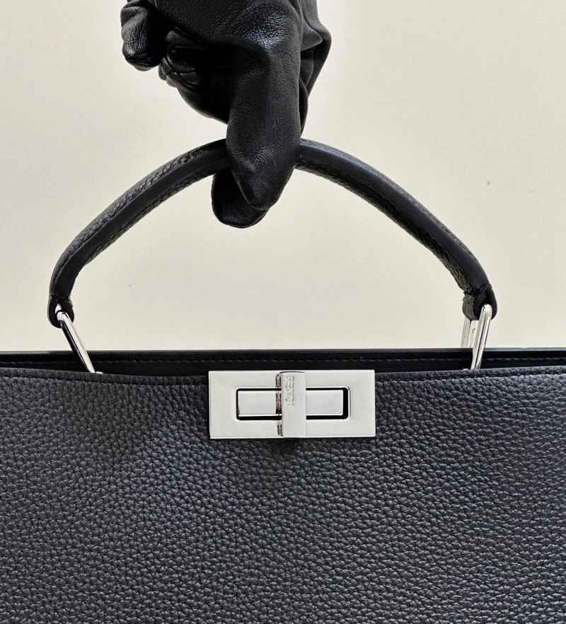 Fendi Peekaboo Bags Cozy 57690