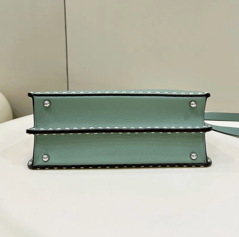 Classic Fendi Peekaboo Bags 57701