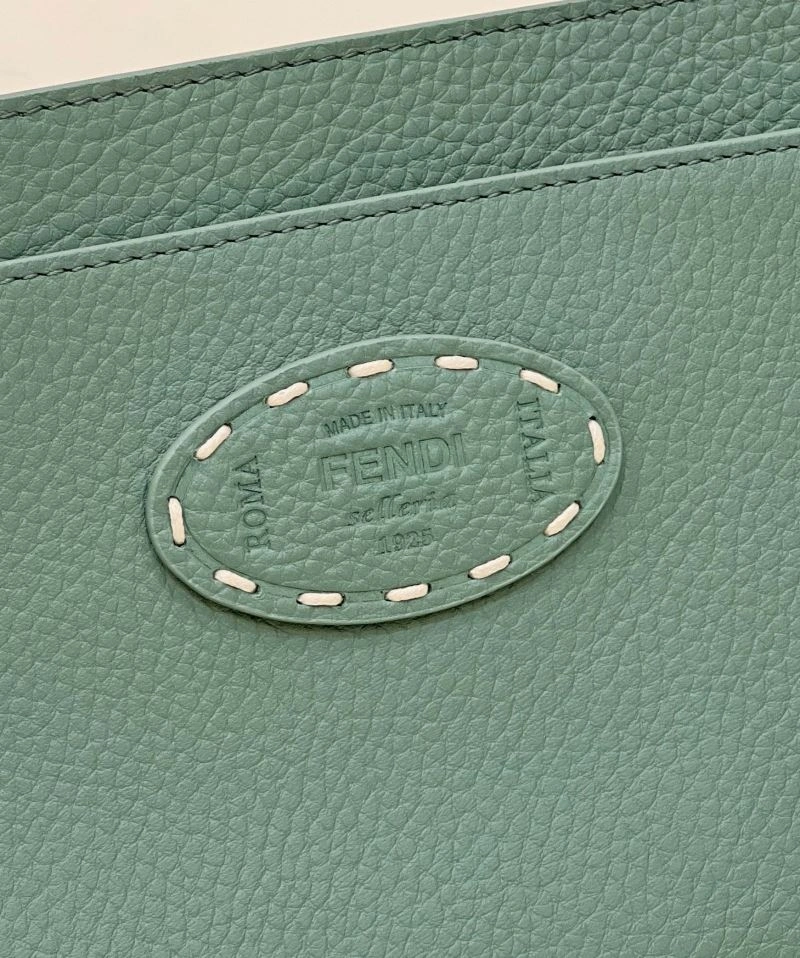 Classic Fendi Peekaboo Bags 57701