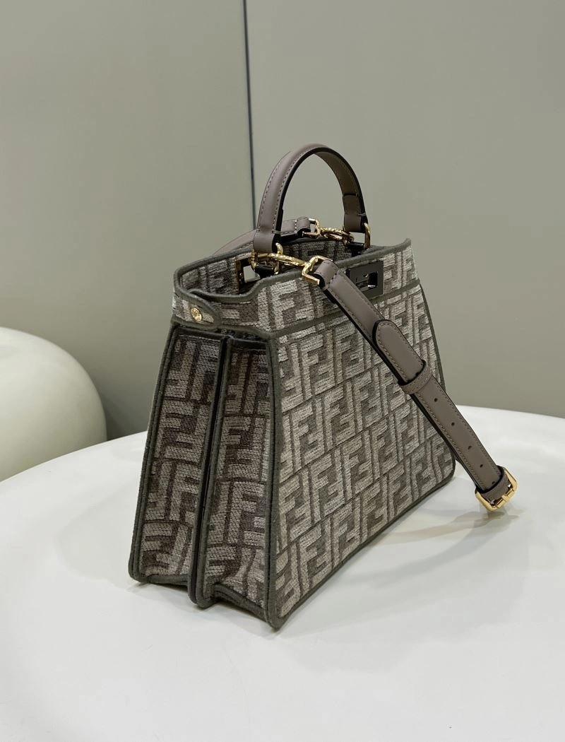 Fendi Peekaboo Bags Versatile 57684