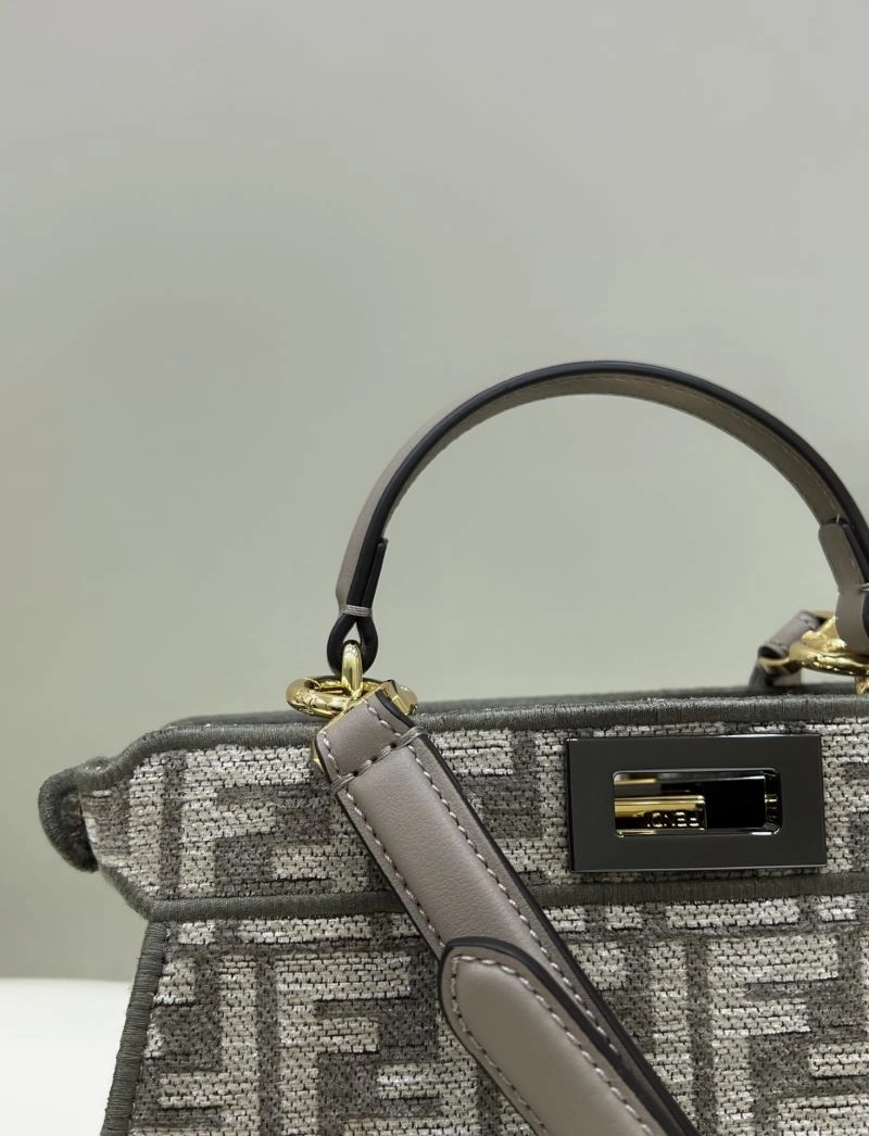 Fendi Peekaboo Bags Versatile 57684