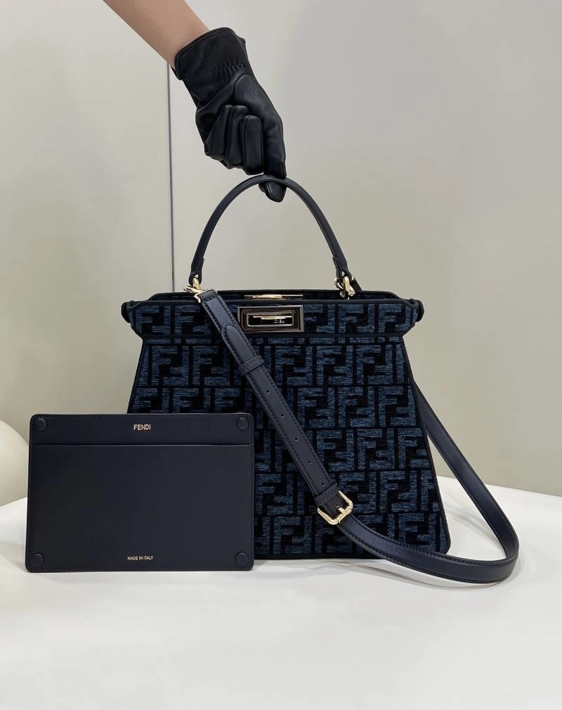Fendi Peekaboo Bags Trendy 57680