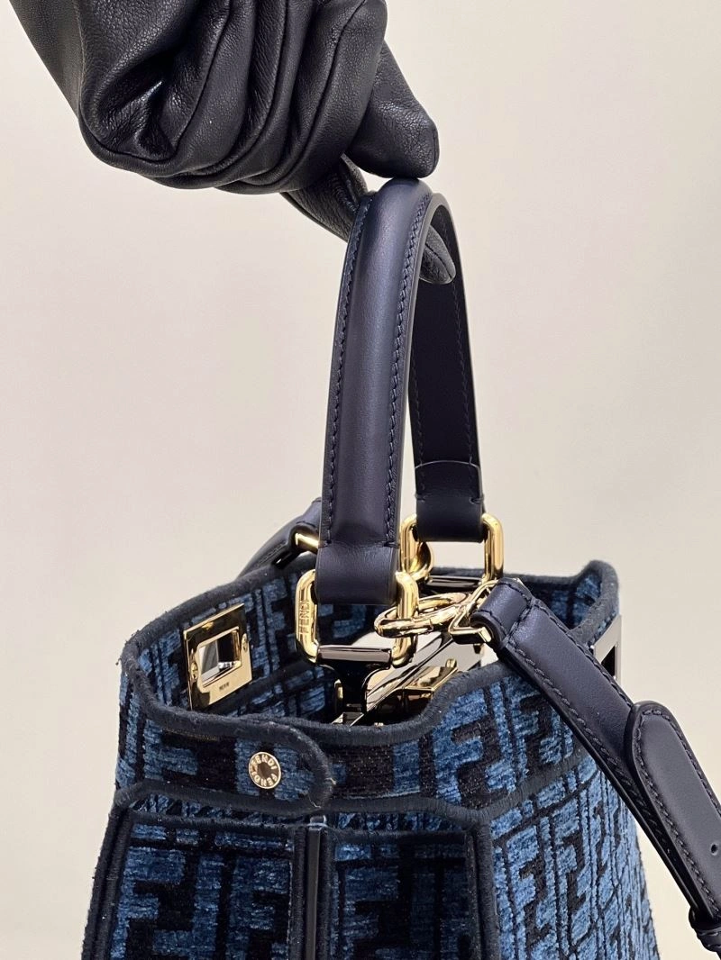 Fendi Peekaboo Bags Trendy 57680
