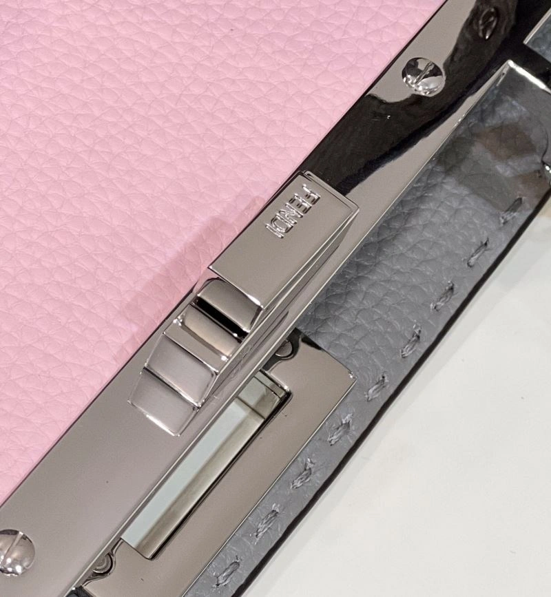 Fendi Peekaboo Bags OnTrend 57678