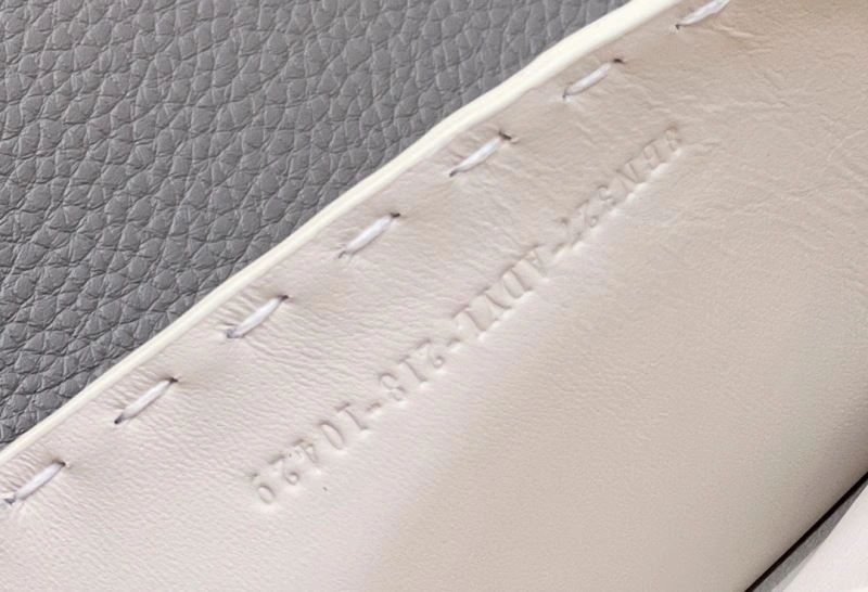 Fendi Peekaboo Bags OnTrend 57678