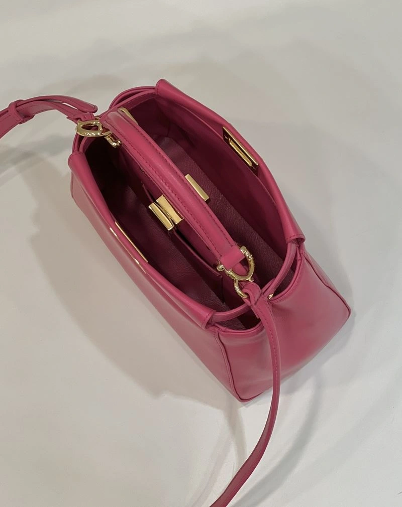 Fendi Peekaboo Bags Durable 57665