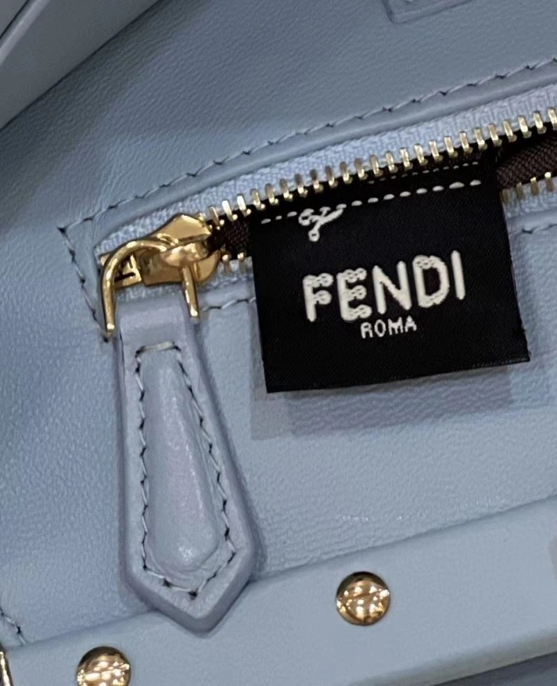 FlexibleFit Fendi Peekaboo Bags 57676