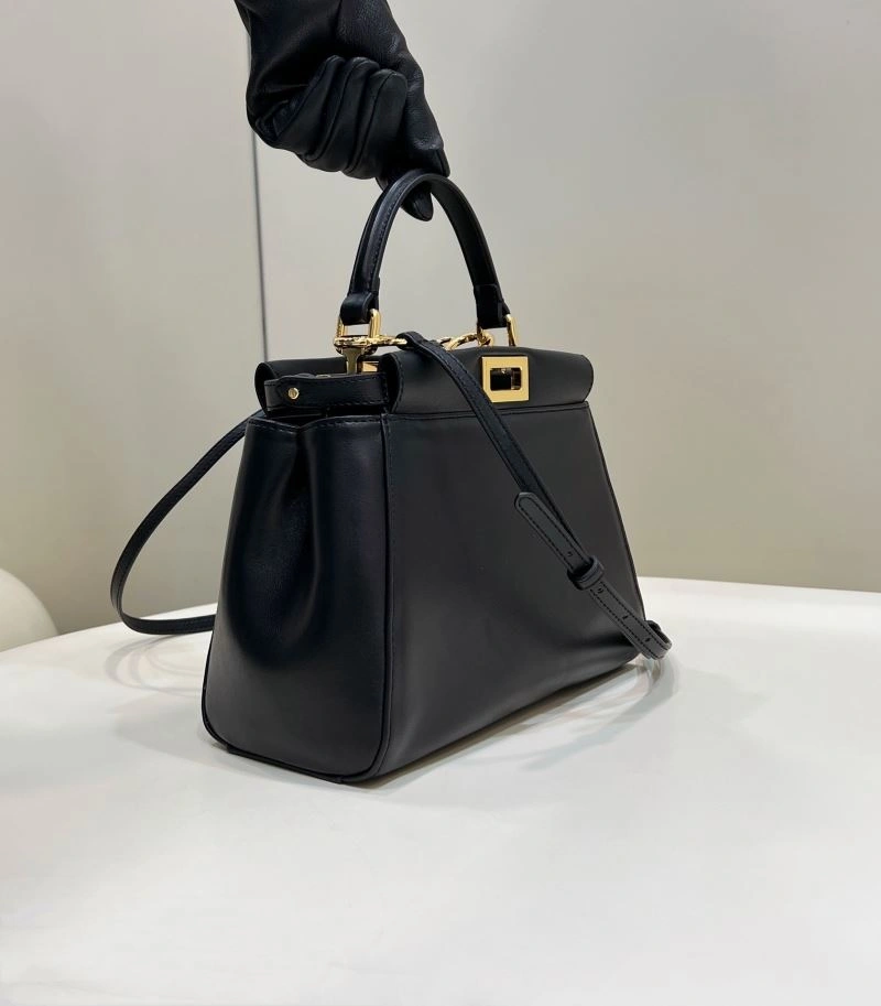 Fendi Peekaboo Bags Breathable 57674