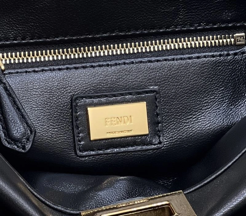 Fendi Peekaboo Bags Breathable 57674
