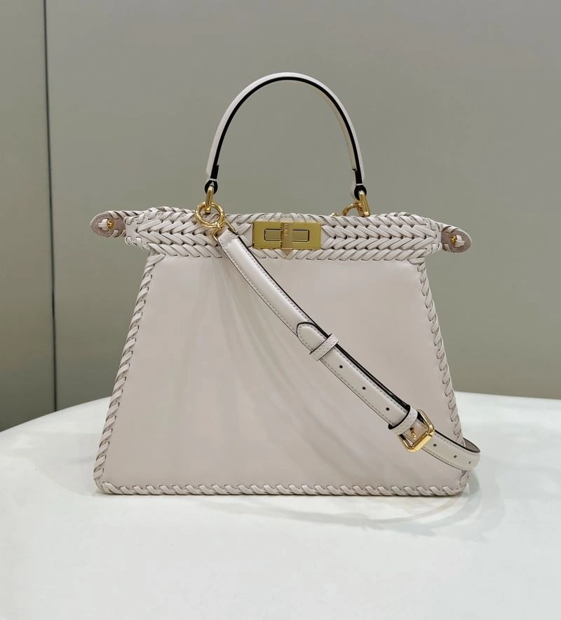 Supportive Fendi Peekaboo Bags 57713