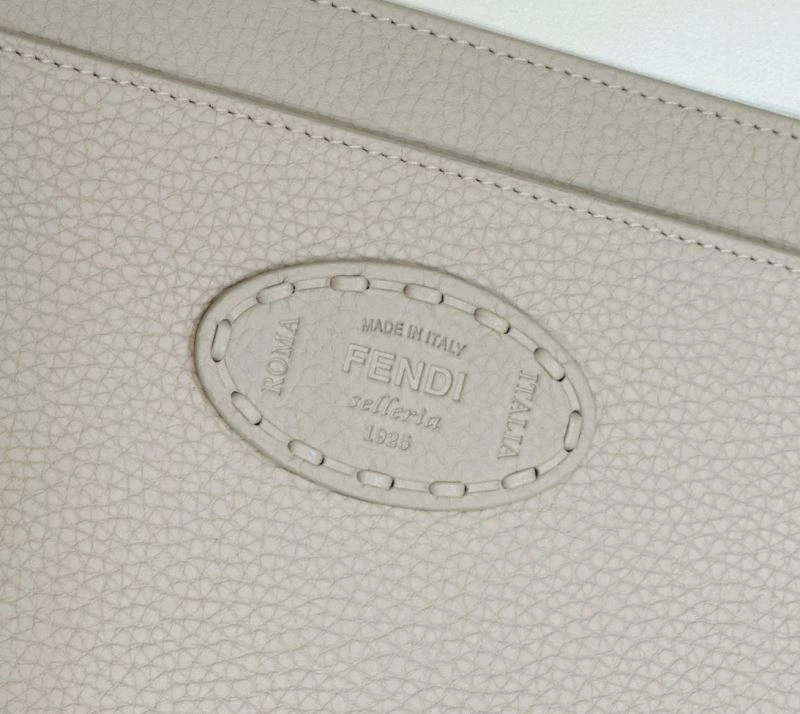 Fendi Peekaboo Bags Trendy 57656