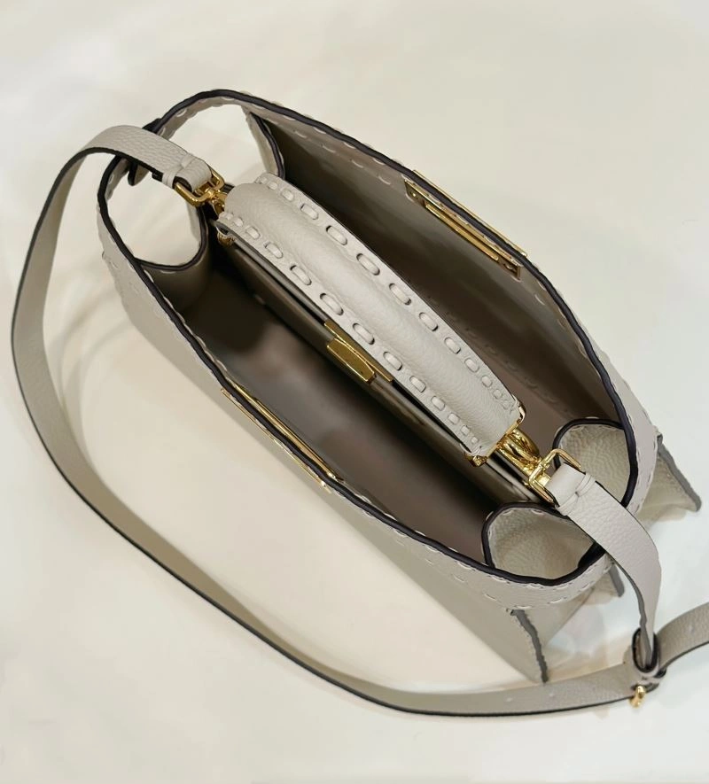 Fendi Peekaboo Bags Trendy 57656