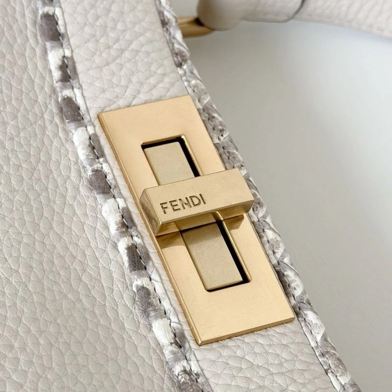 FlexibleFit Fendi Peekaboo Bags 57641