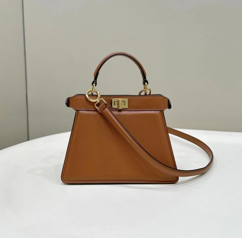 Lightweight Fendi Peekaboo Bags 57643