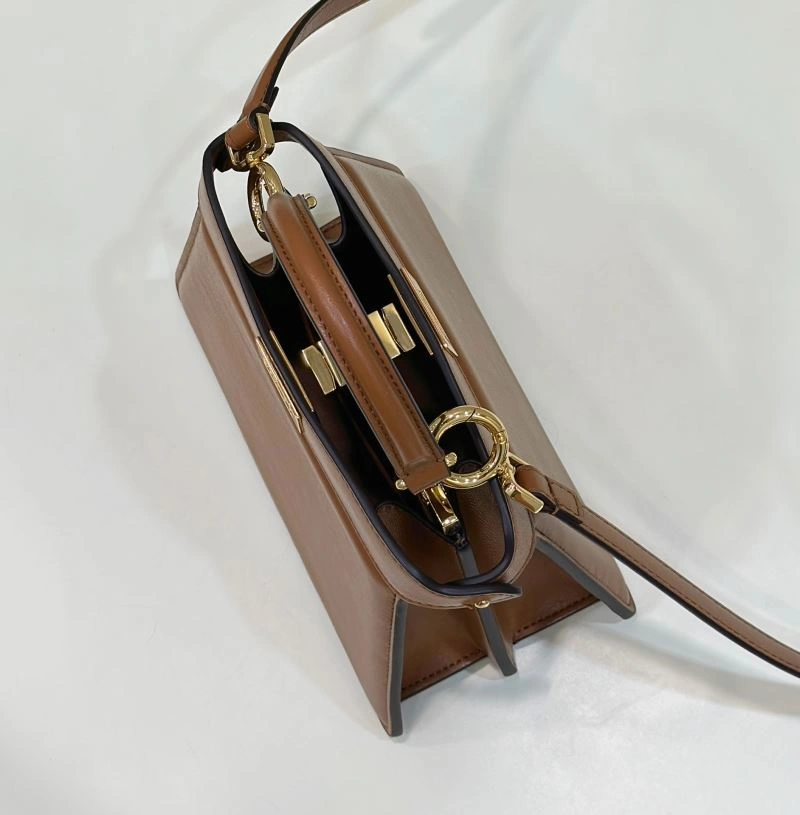 Lightweight Fendi Peekaboo Bags 57643
